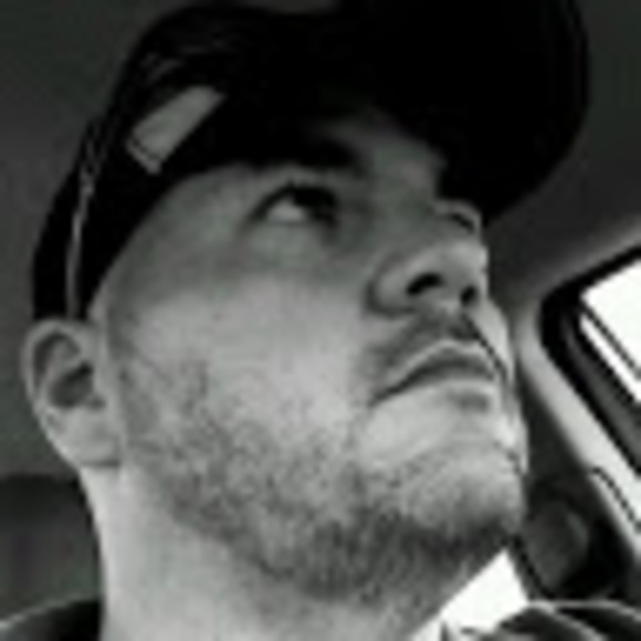 Meet your Posher, Robert - Picture 1 of 2